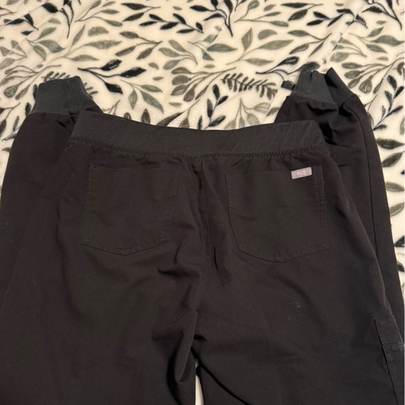 figs zamora joggers - Picture 2 of 4